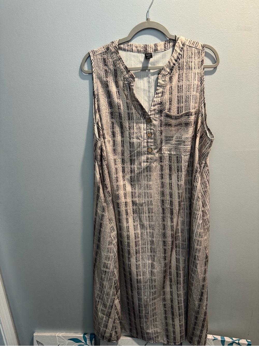 Sleeveless Striped V-Neck Summer Dress - Neutral Stripe Emery Rose 3XL
